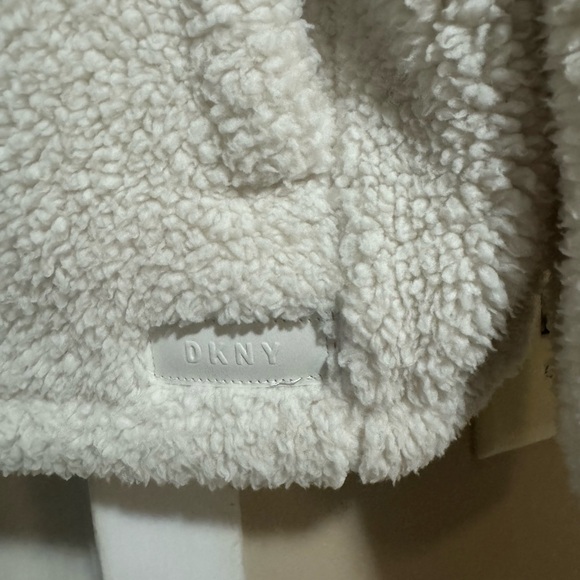 Ladies large Sherpa jacket - Picture 3 of 3